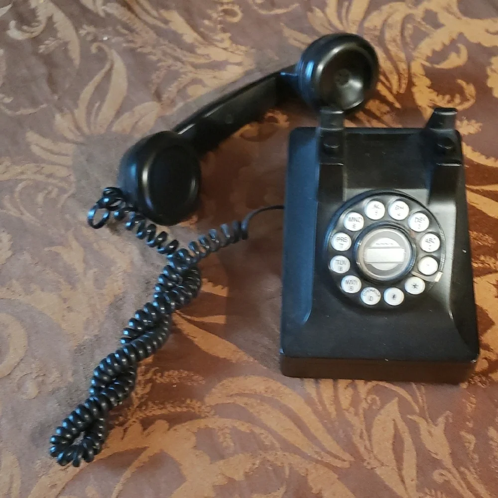 Restoration Hardware Black Vintage Telephone